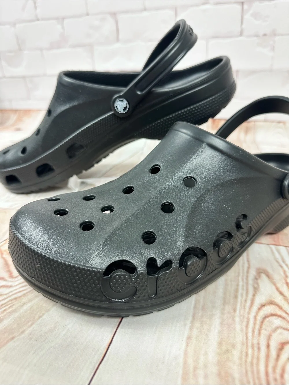 CROCS Classic Black Clog Sandals